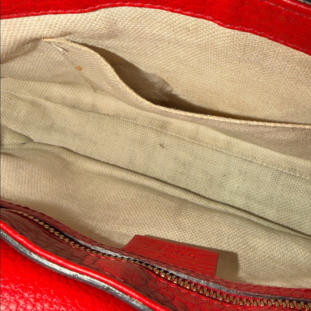 Gucci Scarlet Leather OTS Bag with Gold Chain - Picture 7 of 17